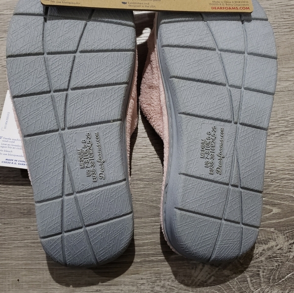 Dearfoams Pink Slippers Memory Foam Indoor/ Outdoor - Picture 4 of 5